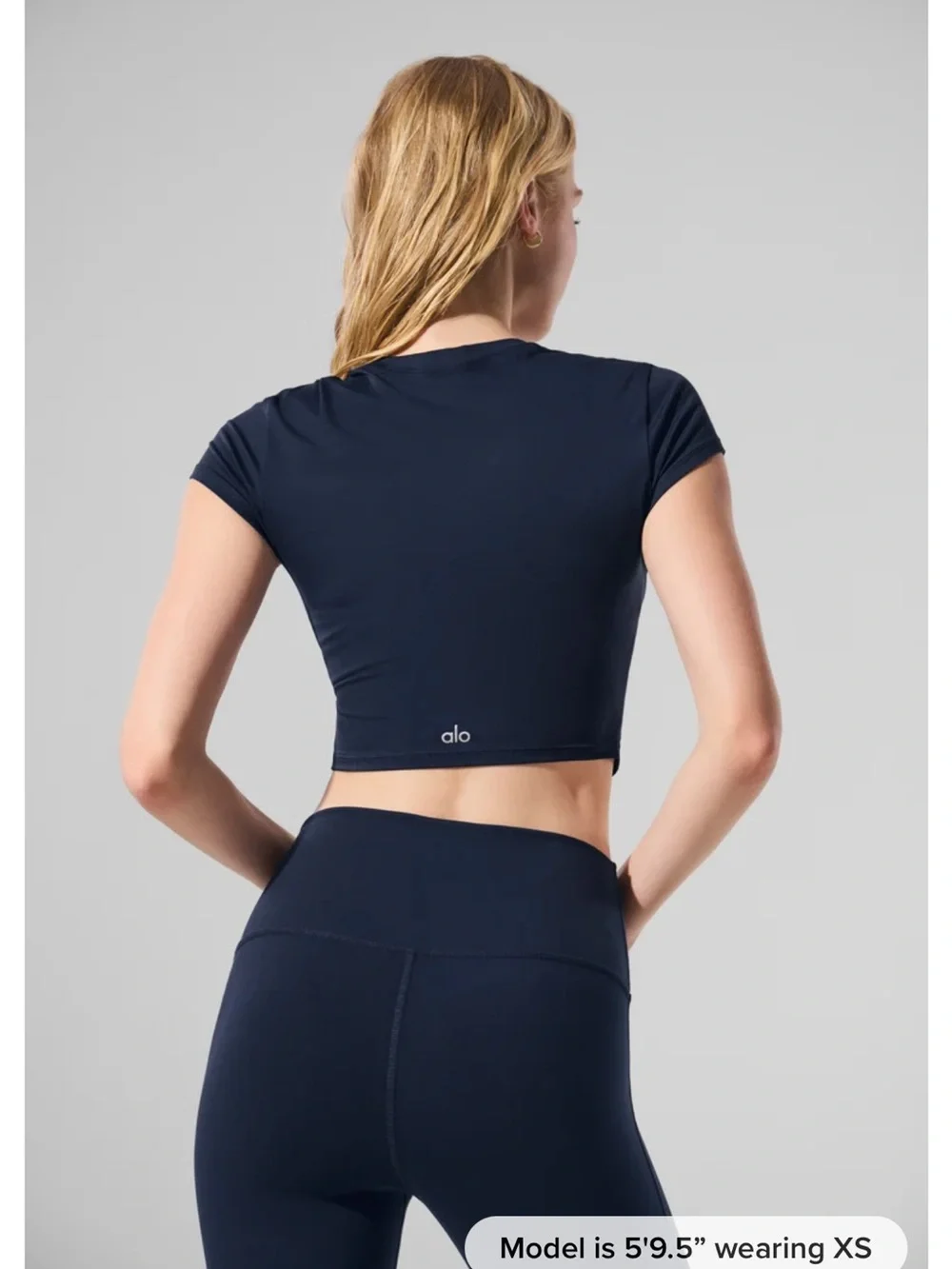 Alo Yoga Alosoft Crop Finesse Short Sleeve in Navy